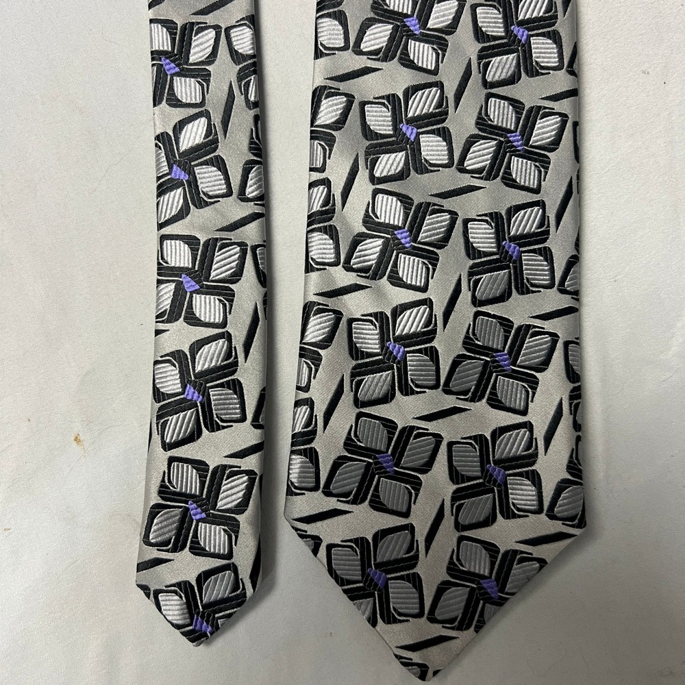 Robert Talbott Chelsea Silk Blend Tie‎ Geometric Floral Pattern Silver Black